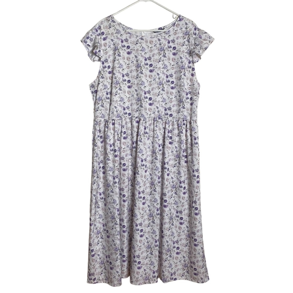 Woman's Dress-Plus size, Floral, Flutter Sleeve, Soft, Lightweight